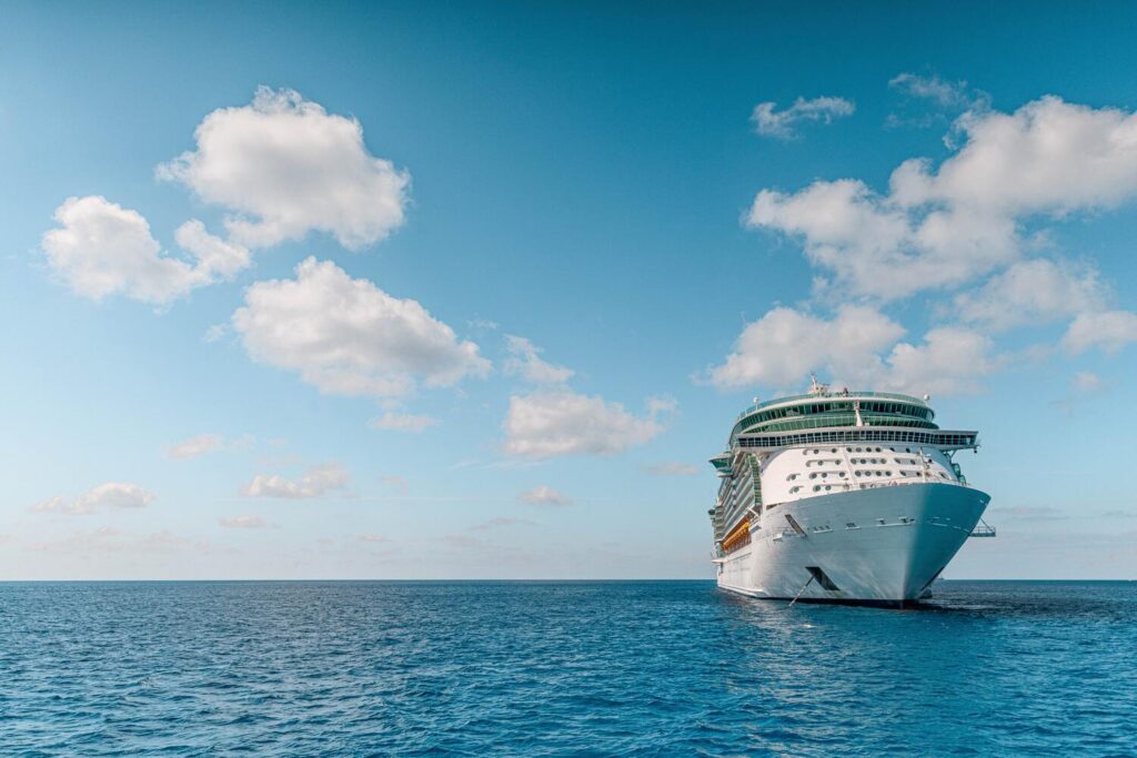 cruises-in-cozumel-the-sea-and-clouds-in-the-sky