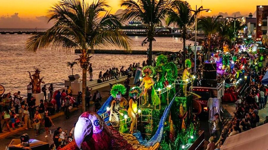 parade at the Cozumel carnival